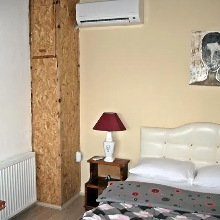 Aparthotel Number One Apart *